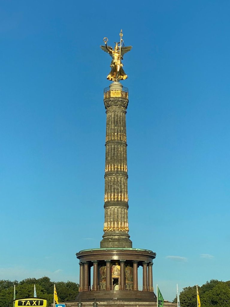 Über das Projekt PHOTO 2026 02 08 00 24 40 2 768x1024